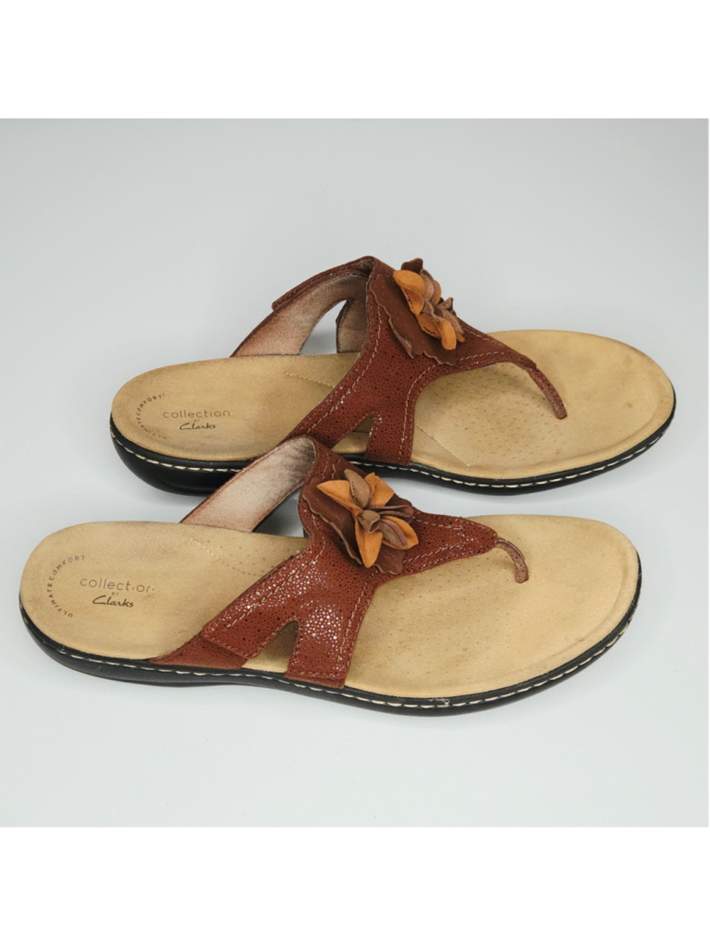Clarks Collection Women's Leather Brown Floral Thong Sandals Size 12